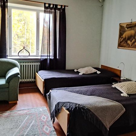 Vanhan Koulun Majatalo-Old School Guest House Kolinkylä Екстериор снимка