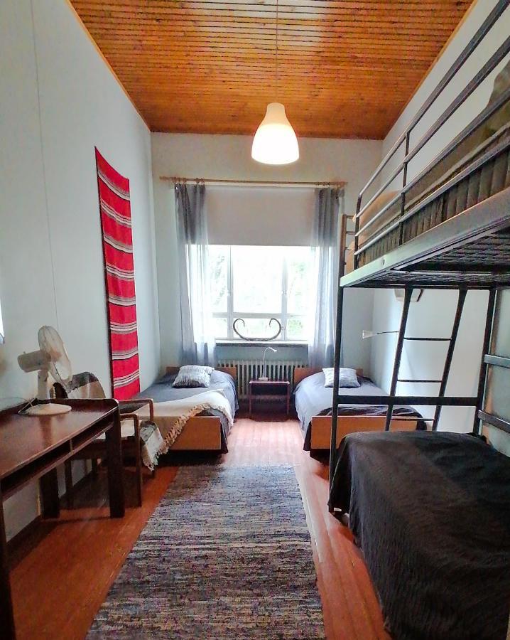 Vanhan Koulun Majatalo-Old School Guest House Kolinkylä Екстериор снимка