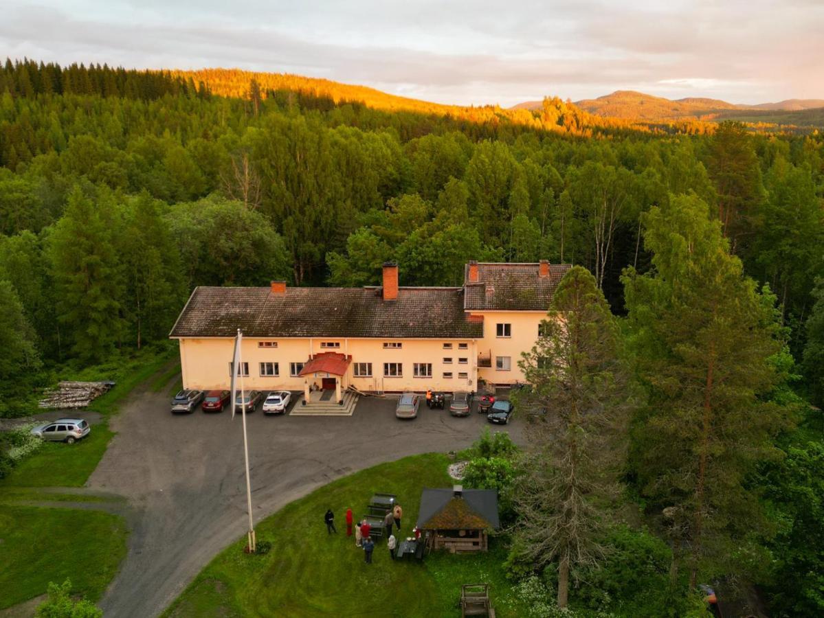 Vanhan Koulun Majatalo-Old School Guest House Kolinkylä Екстериор снимка