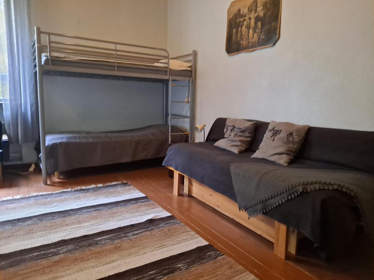 Vanhan Koulun Majatalo-Old School Guest House Kolinkylä Екстериор снимка