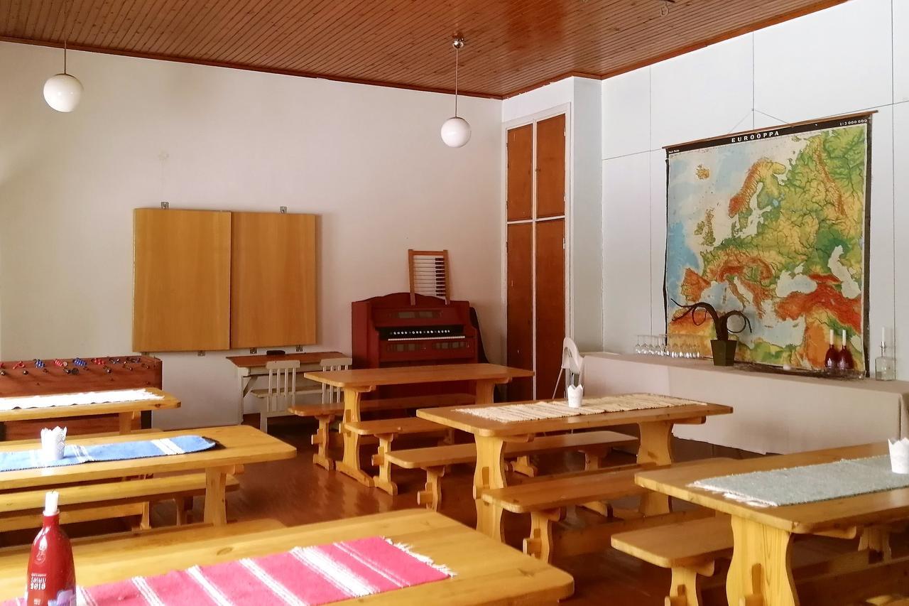 Vanhan Koulun Majatalo-Old School Guest House Kolinkylä Екстериор снимка