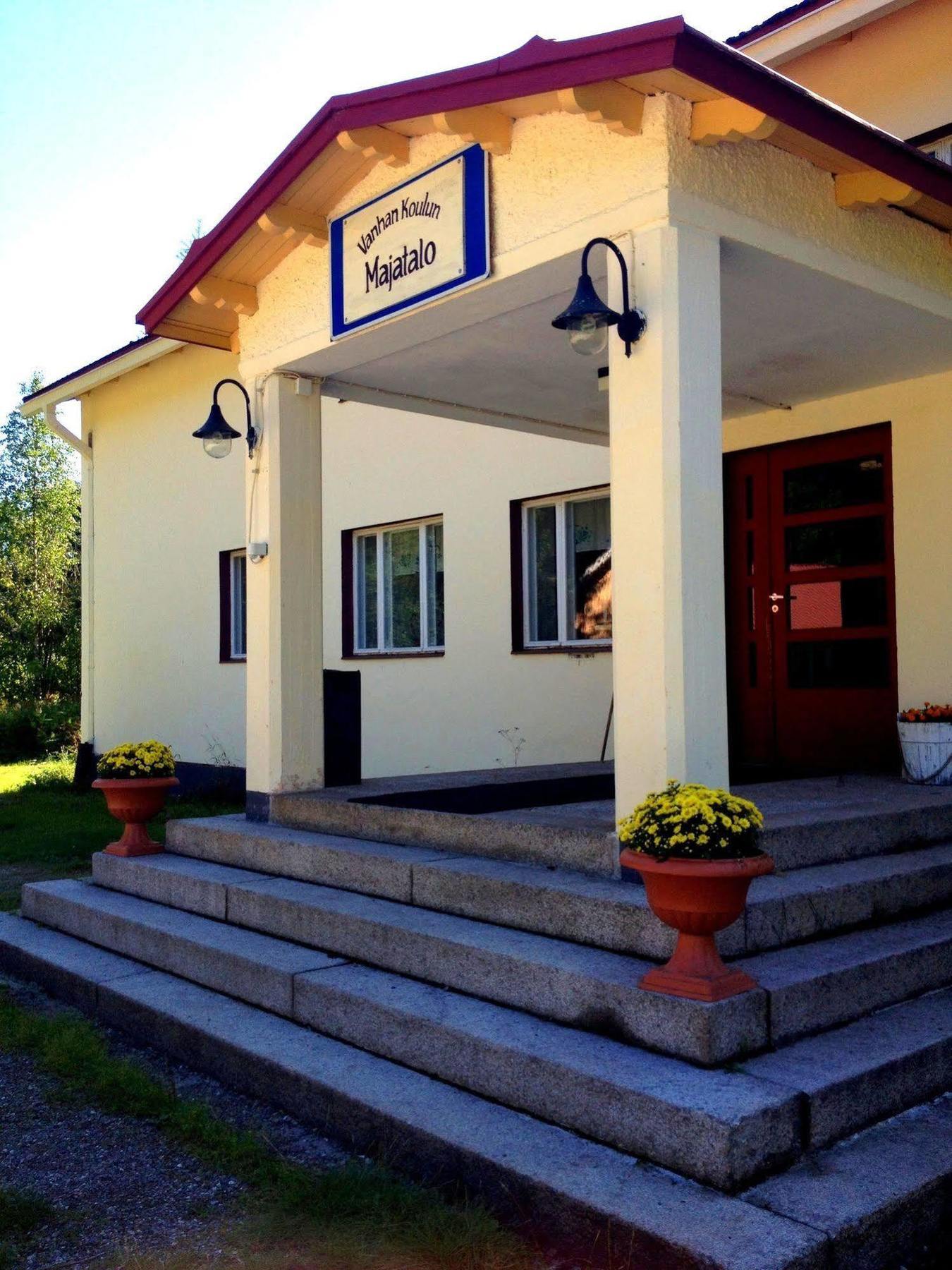 Vanhan Koulun Majatalo-Old School Guest House Kolinkylä Екстериор снимка